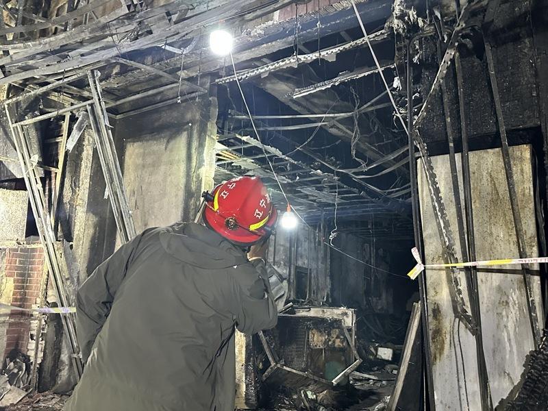 辽宁省辽阳市一饭店29日发生大火，造成22人死亡、3人受伤的惨剧。（视频截屏）