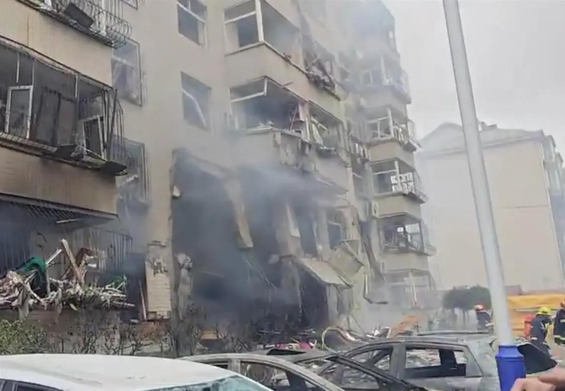 山西太原30日发生社区大爆炸,造成一人死亡,21人受伤。(视频截屏)