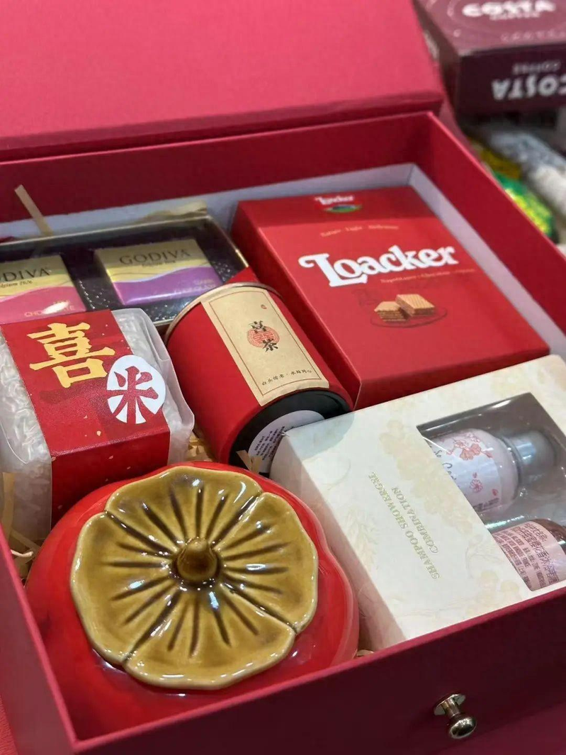 杨晓丽的实用版「喜糖」。(取材自长江日报)
