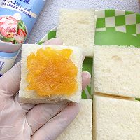 #鹰唛新食尚#炼乳西多士的做法图解2