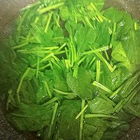 菠菜鸡蛋汤的做法图解1