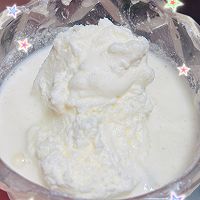 #鹰唛新食尚#【雀巢】彩虹饮食炼乳鲜果奶酪冰激凌的做法图解4
