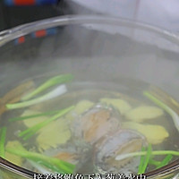 松柏映雪盐焗鲍的做法图解3