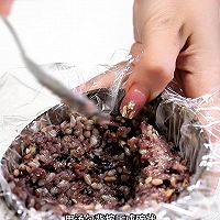 肉松沙拉杂粮饭团的做法图解5