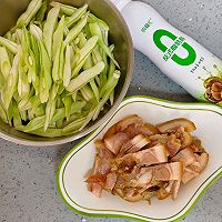 #纳福汇轻松喷出美味#白芸豆炒猪头肉的做法图解1