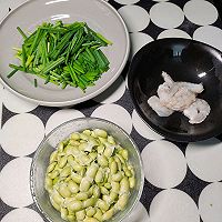 #夏日鲜味轻享健康#韭苔虾仁毛豆子的做法图解3