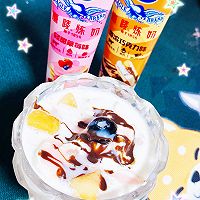 #鹰唛新食尚#【雀巢】彩虹饮食炼乳鲜果奶酪冰激凌的做法图解1