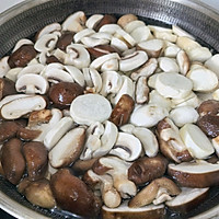 炒杂菌的做法图解5