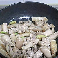 五花肉炖小土豆的做法图解4