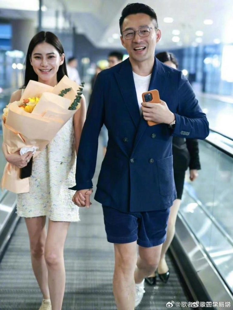 汪小菲(右)準備和Mandy舉辦盛大婚禮。(取材自微博)
