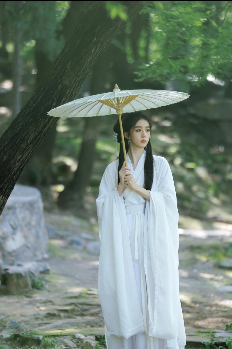 李凯馨在「赴山海」演女二。(取材自微博)