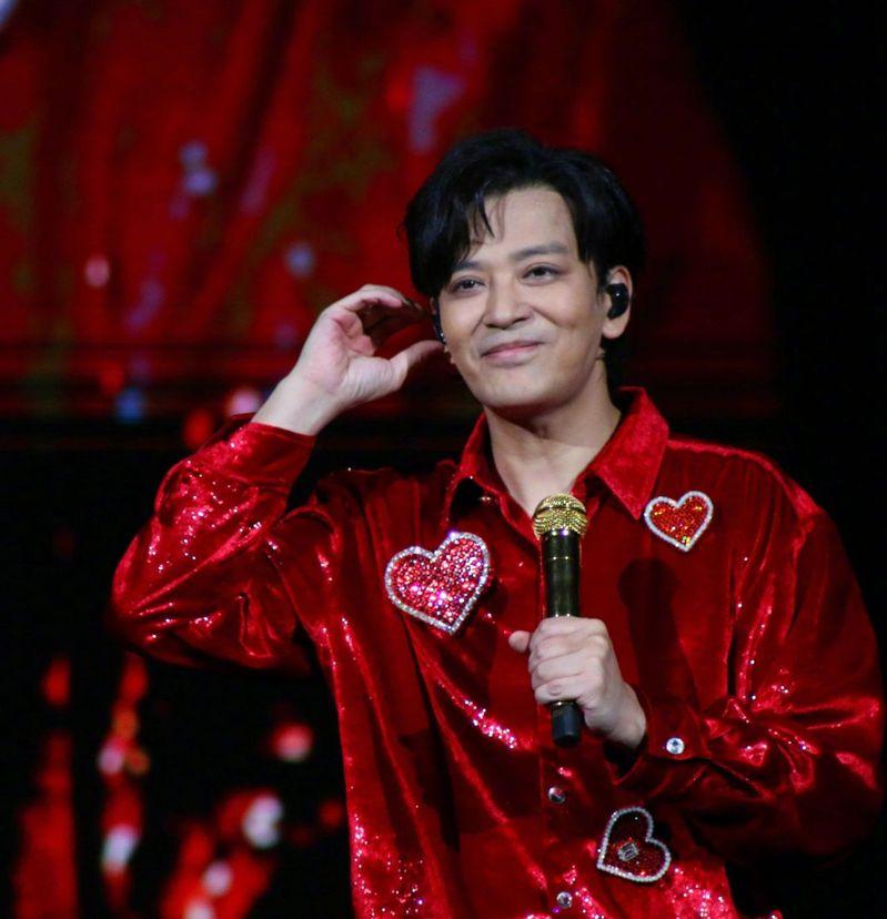 陈晓东批评南韩天王GD的演唱会,反遭到对方粉丝出征。(取材自微博)