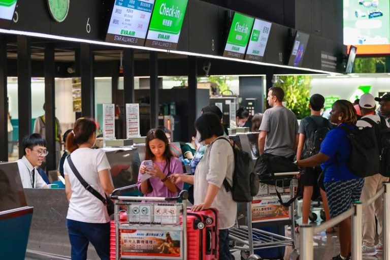 中国一名旅客在机场通关时，行李遭检测出辐射异常。示意图／联合报系数据照