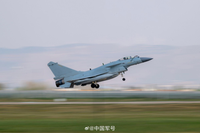 央视介绍歼10CE。（取材自央视新闻）
