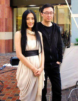 赖清德20日发表总统就职周年讲话，央视新闻台主播同日播报国台办回应时，竟口误将「两岸」称成「两国」，引发两岸网友热烈讨论。（取材自央视）