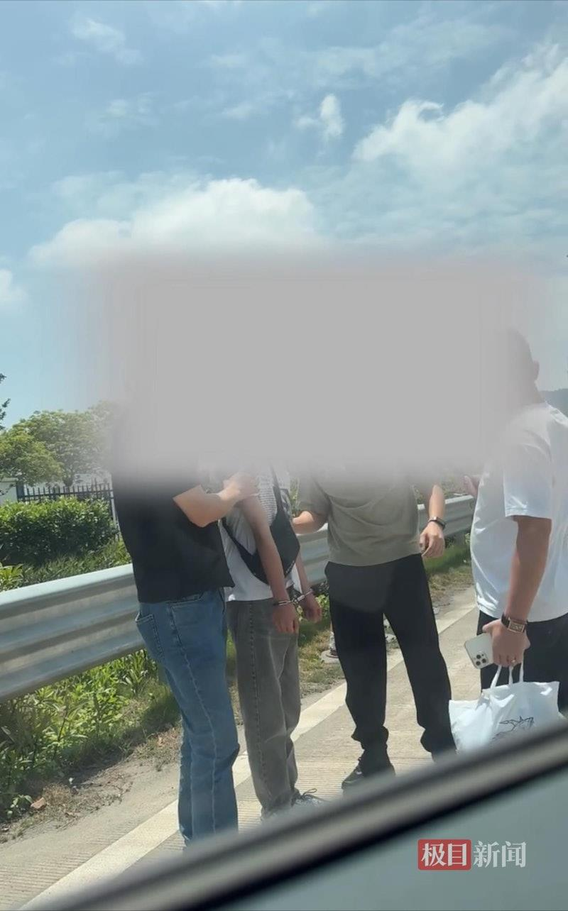 警方与徐先生沟通。（取材自极目新闻）