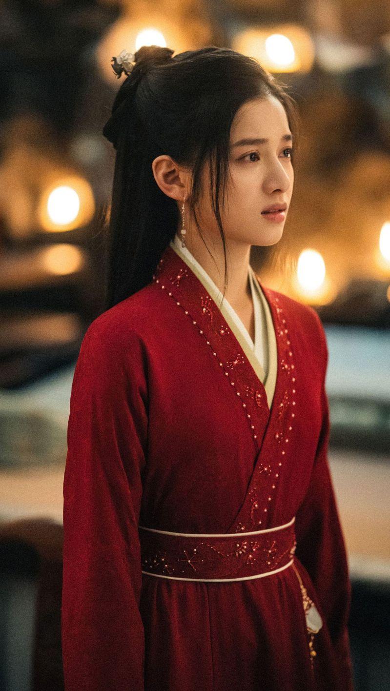 「藏海」肖战（图）及「香暗荼」张婧仪终迎来美满结局。（取材自微博）