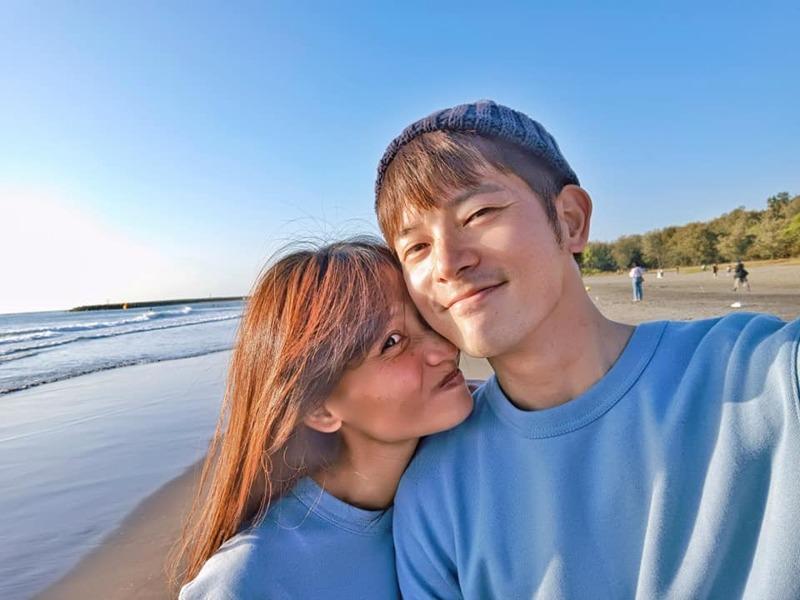 宥胜(右)和慈惠婚姻状况不明。图/摘自脸书