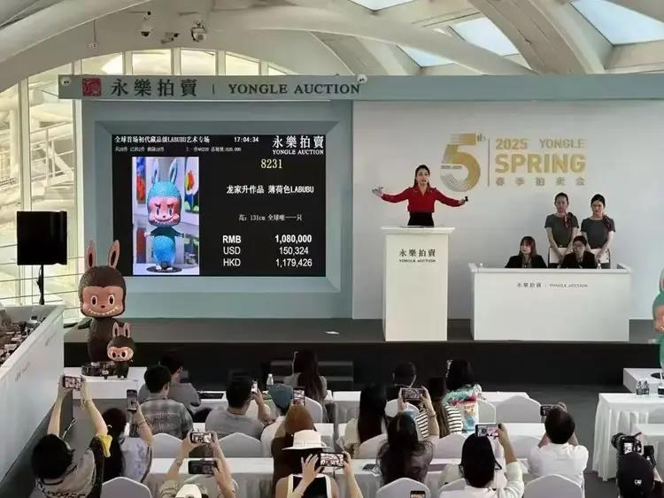 Labubu没有语言，却穿透情绪、打动人心，被全世界记住。(取材自三湘都市报)