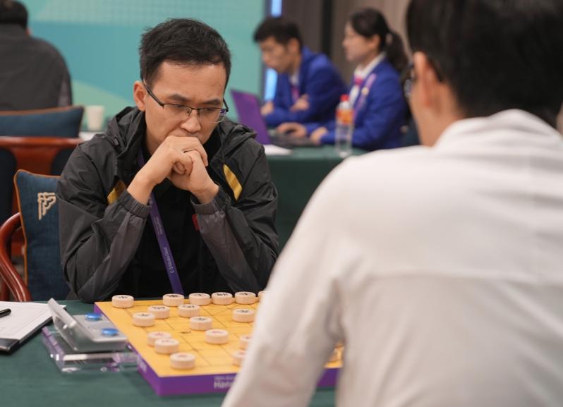 2012年10月19日，全国象棋个人锦标赛，孙逸阳执红对阵王天一的棋谱。（取材自广象网）