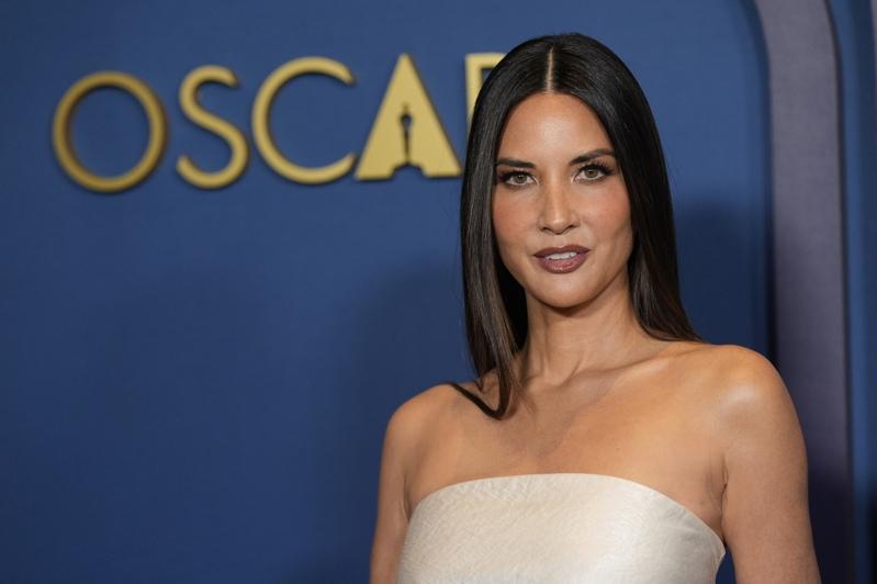 拥有越南和华人血统的44岁女星奥莉薇亚穆恩(Olivia Munn),去年被诊断出罹患乳癌。(美联社数据照片)