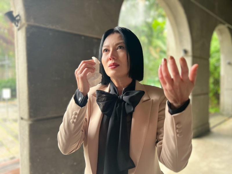 苗可丽(左)只要不工作，就返回台中陪伴爸爸。(图／摘自脸书)