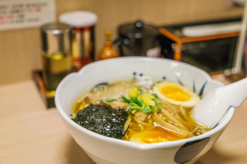 日本米价飙高,拉面变抢手;拉面示意图。(图/123RF)