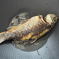 #夏日鲜味轻享健康#无刺鲫鱼豆腐汤的做法图解1