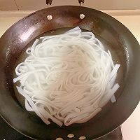 #豪吉藤椒油真香来袭#家庭自制凉皮的做法图解1