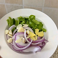 #夏日鲜味轻享健康#新疆风味过油肉拌面的做法图解2
