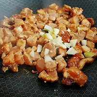 蒜香鸡肉甜青豆的做法图解3