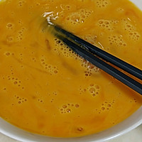 蒲瓜虾皮韭菜炒蛋的做法图解1