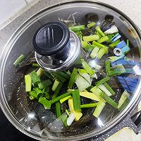 快手做海鲜原汁原味葱姜焖活虾!的做法图解11