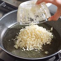 泰国咸鱼拌饭的做法图解1