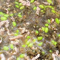 #菜油就选外婆乡，新鲜开榨抢先尝#雪菜毛豆的做法图解3
