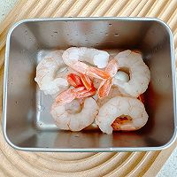#菜油就选外婆乡，新鲜开榨抢先尝#酥炸虾仁的做法图解1