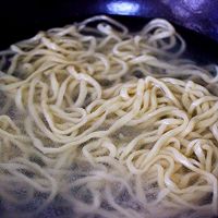 菠菜羊肉鸡蛋面的做法图解3