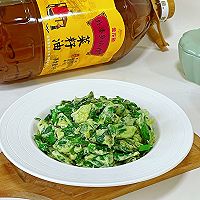 #菜油就选外婆乡，新鲜开榨抢先尝#芹菜叶炒鸡蛋/好吃又营养的做法图解8