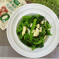 #夏日鲜味轻享健康#夏季时令菜!猪油拌空心菜的做法图解1