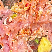 #菜油就选外婆乡，新鲜开榨抢先尝#毛豆肉丝的做法图解2