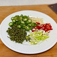 #夏日鲜味轻享健康#夏日开胃清爽|藤椒手撕鸡的做法图解2