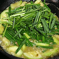 蒲瓜虾皮韭菜炒蛋的做法图解10