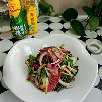 #豪吉藤椒油真香来袭#椒麻牛肉拌香菜的做法图解1