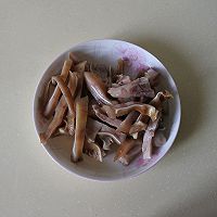 #夏日鲜味轻享健康#黄瓜拌猪耳的做法图解1
