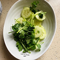 #夏日鲜味轻享健康#黄瓜香菜拌牛肉的做法图解2