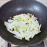 #菜油就选外婆乡,新鲜开榨抢先尝#笋尖炒肉的做法图解8