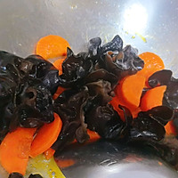 #夏日鲜味轻享健康#素炒鱼面筋的做法图解6