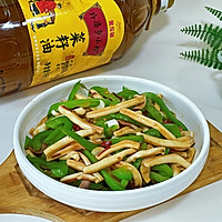 #菜油就选外婆乡,新鲜开榨抢先尝#青椒炒鱿鱼的做法图解11