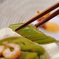 两步炒出超鲜美的西芹虾仁#夏日鲜味轻享健康#的做法图解9