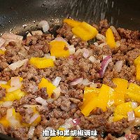 黑松露洋葱牛肉法棍的做法图解3